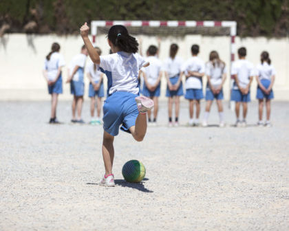 6 patios de juego del colegio entrenaranjos international school